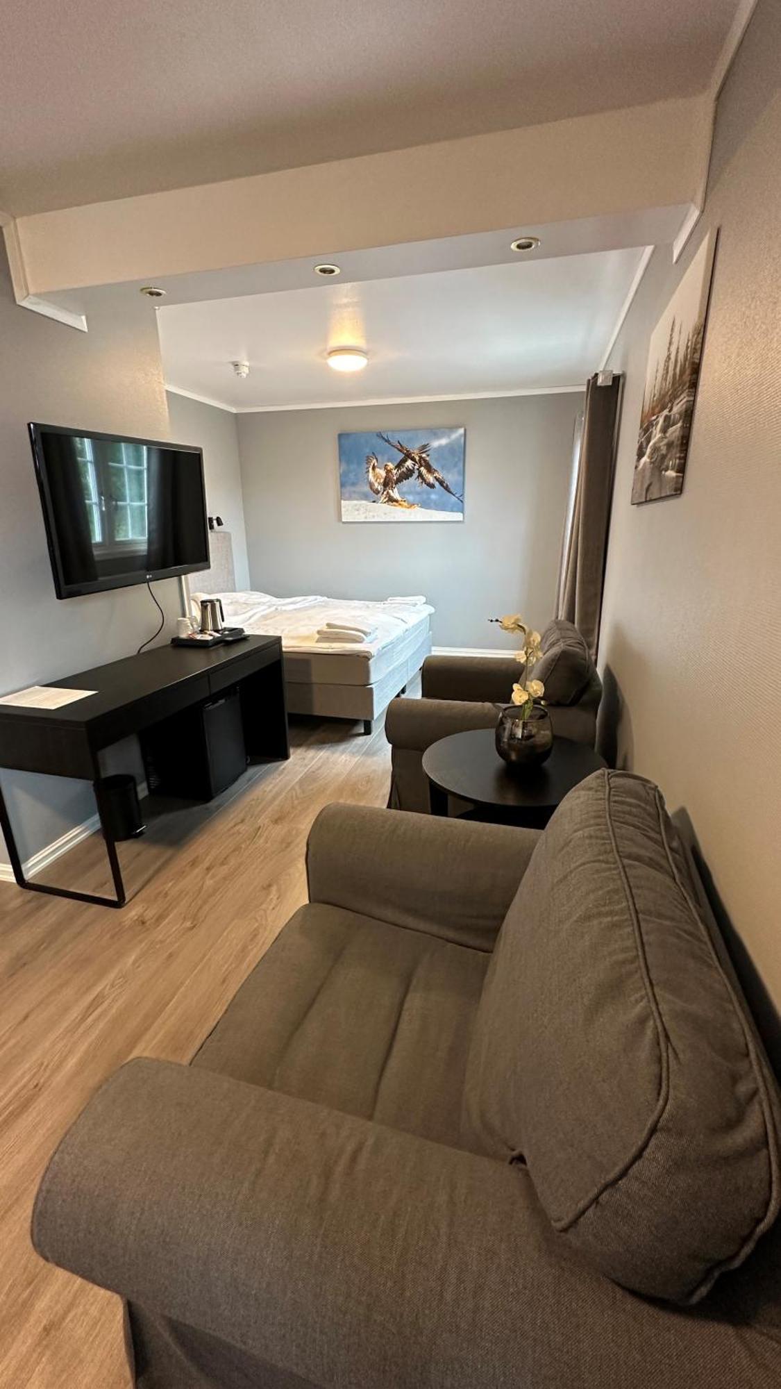 Hamremoen Kroderen Kro & Motel As מראה חיצוני תמונה